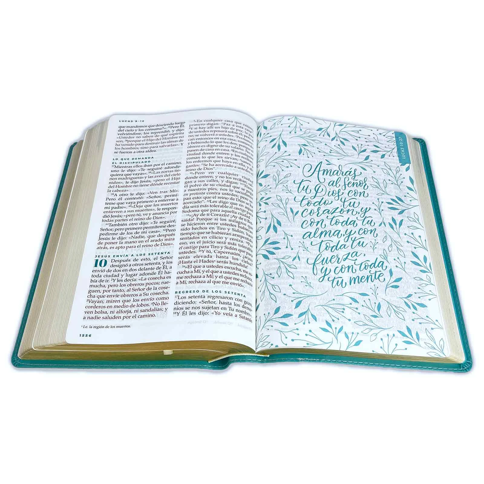 Biblia Devocional Mujer Verdadera Letra Grande NBLA, imit. piel turquesa floral - Imagen 2