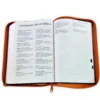Biblia Letra Súper Gigante con Cierre RV1960, imit. piel, café y azul con índice - Imagen 5