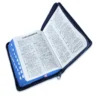 Biblia Compacta con Cierre RV1960, Imit. Piel Azul Floral con índice - Imagen 5