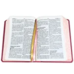 Alternative view of Biblia Compacta con Letra Grande 11 puntos RV1960, imit piel flores fucsia con canto floral
