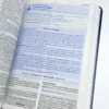 Biblia de estudio para el Discipulado RV 1960 con notas de estudio referencia y concordancia imi piel Negro - Imagen 2