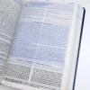 Biblia de estudio para el Discipulado RV 1960 con notas de estudio referencia y concordancia imi piel Negro - Imagen 3