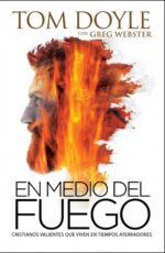 En Medio del Fuego -Tapa Blanda - Tom Doyle