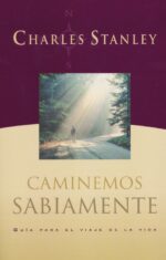 Alternative view of Caminando Sabiamente - Tapa Blanda -  Charles F. Stanley