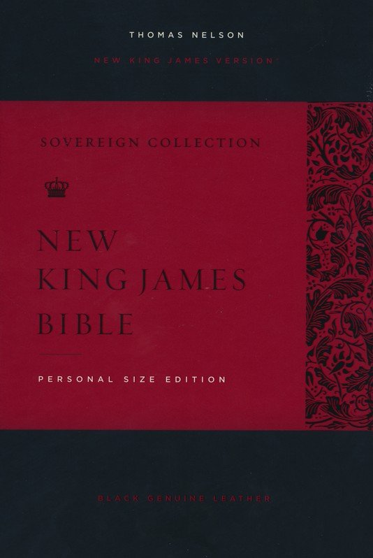 NKJV, Personal Size Reference Bible, Sovereign Collection, Genuine Leather, Black, Red Letter, Comfort Print: Holy Bible, New King James Version - Imagen 2