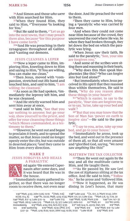 NKJV, Personal Size Reference Bible, Sovereign Collection, Genuine Leather, Black, Red Letter, Thumb Indexed, Comfort Print: Holy Bible, New King James Version - Imagen 9