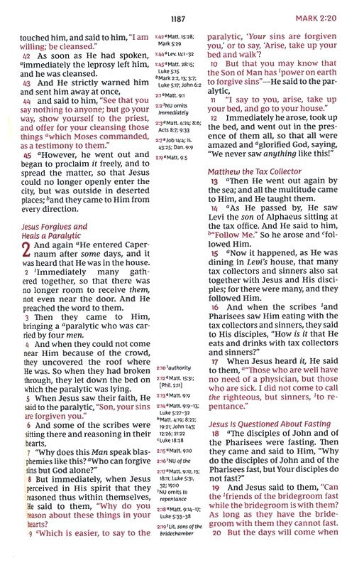 NKJV, Reference Bible, Classic Verse-by-Verse, Center-Column, Premium Goatskin Leather, Brown, Premier Collection, Red Letter, Comfort Print : Holy Bible, New King James Version - Imagen 9