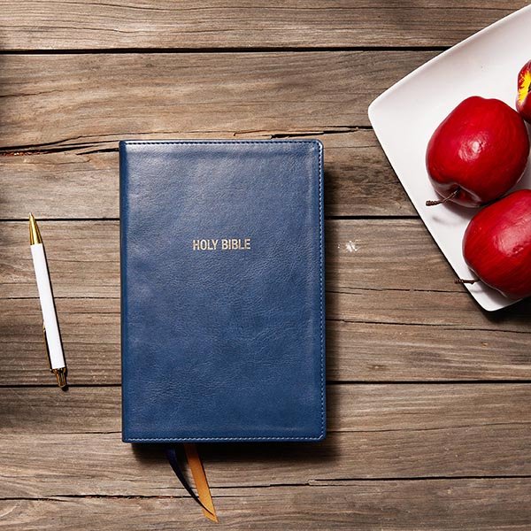 NKJV, Foundation Study Bible, Large Print, Leathersoft, Blue, Red Letter, Thumb Indexed, Comfort Print : Holy Bible, New King James Version - Imagen 12