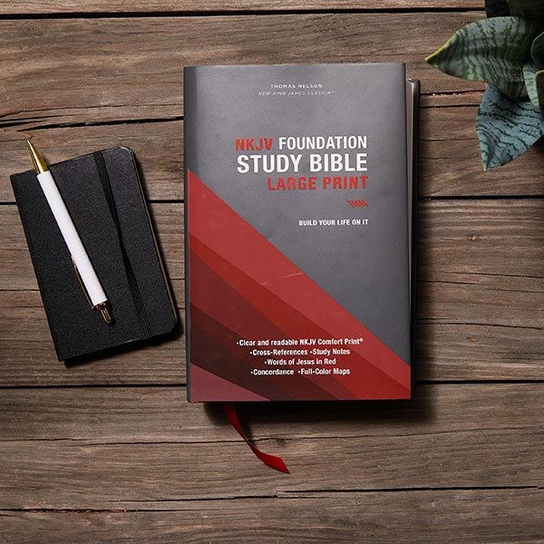 NKJV, Foundation Study Bible, Large Print, Hardcover, Red Letter, Comfort Print : Holy Bible, New King James Version - Imagen 11