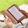 NKJV, Personal Size Large Print End-of-Verse Reference Bible, Verse Art Cover Collection, Leathersoft, Brown, Red Letter, Thumb Indexed, Comfort Print - Imagen 3