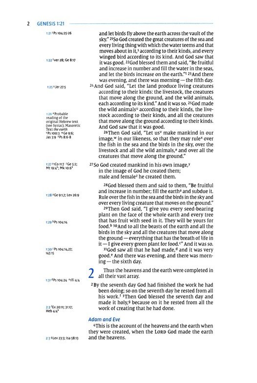 NIV, Side-Column Reference Bible (Deep Study at a Portable Size), Personal Size, Leathersoft, Black, Comfort Print - Imagen 6