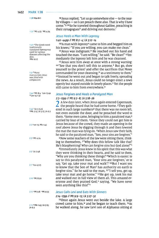 NIV, Side-Column Reference Bible (Deep Study at a Portable Size), Personal Size, Leathersoft, Black, Comfort Print - Imagen 10