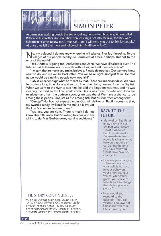 NIV, Men's Devotional Bible (By Men, for Men), Large Print, Leathersoft, Black, Comfort Print - Imagen 8